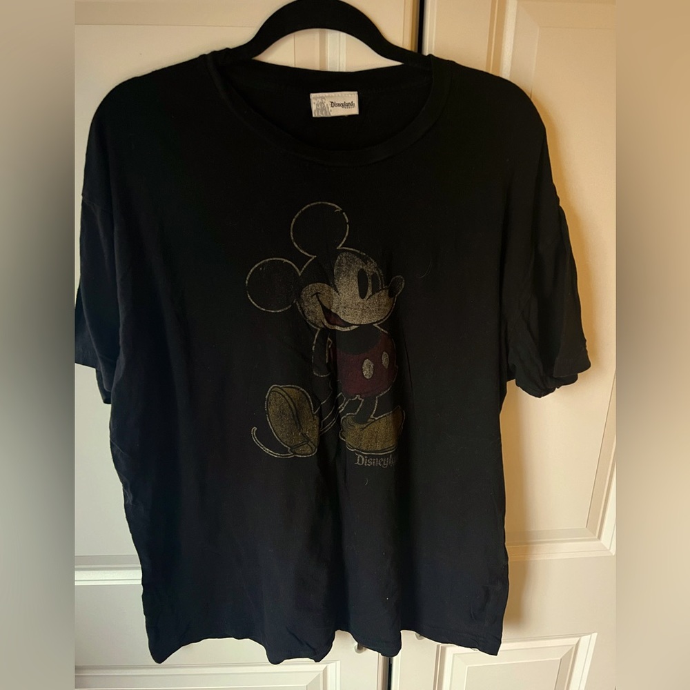Disneyland 2XL distressed Black Mickey Mouse t-shirt